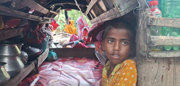 বাউফলের মান্তা পল্লীতে ঈদুল আজহায় উৎসবের ভিড়ে ভিন্ন বাস্তবতা