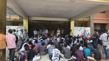 পবিপ্রবিতে হামলার প্রতিবাদে লাগাতার কর্মবিরতি অব্যাহত