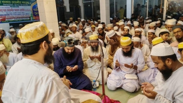 নিজের আমল না থাকলে অন্যকে উপদেশ দেওয়া নৈতিকভাবে গ্রহণযোগ্য নয়: ছারছীনার পীর