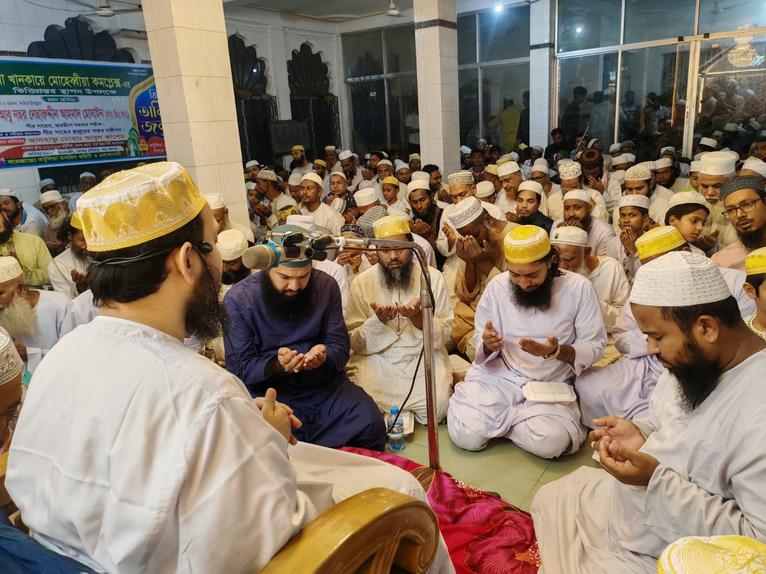 নিজের আমল না থাকলে অন্যকে উপদেশ দেওয়া নৈতিকভাবে গ্রহণযোগ্য নয়: ছারছীনার পীর