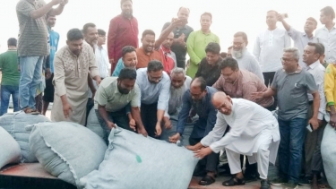 কাউখালীর আমরাজুড়ি ফেরিঘাটে প্রতিরক্ষা কাজ শুরু