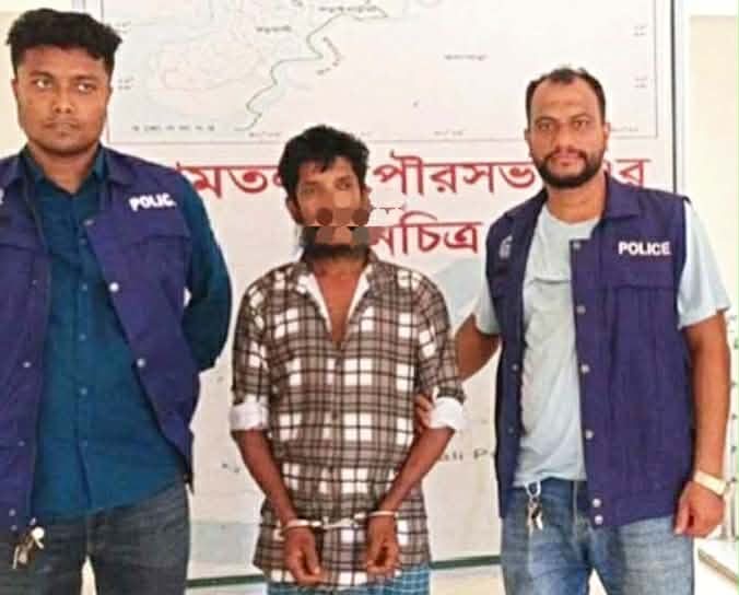 বরগুনার আমতলীতে কিশোরীকে ধর্ষণের অভিযোগে খালু গ্রেফতার