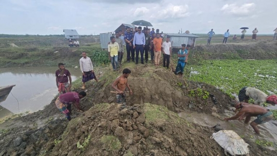 অবৈধ দখলে বন্ধ ছিল খাল, রাঙ্গাবালীতে অভিযানে উন্মুক্ত করল প্রশাসন