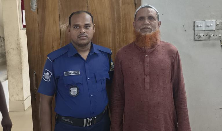 বাউফলে সাবেক প্যানেল মেয়র বাবুল গ্রেফতার