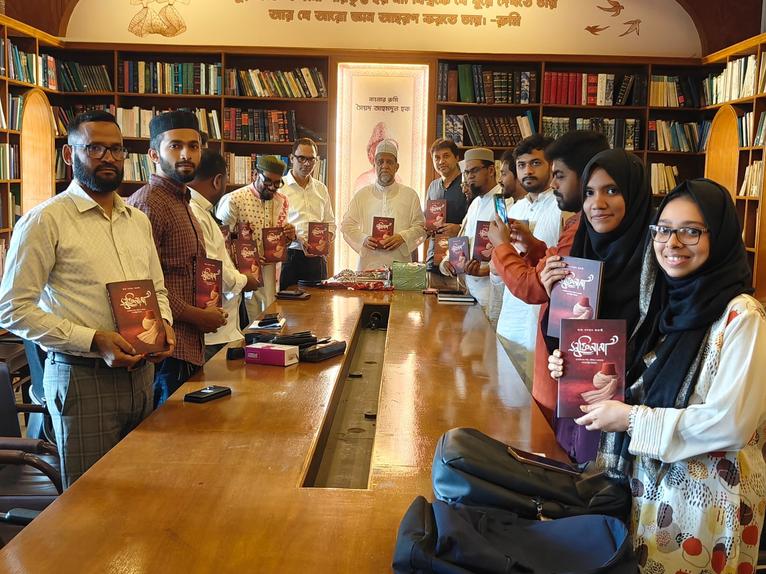প্রখ্যাত সুফি গবেষক খাজা ওসমান ফারুকীর দুটি গ্রন্থের মোড়ক উন্মোচন