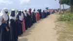 তেঁতুলিয়ার ভয়াল ভাঙনে আতঙ্ক, বেড়িবাঁধ রক্ষায় দশমিনায় মানববন্ধন