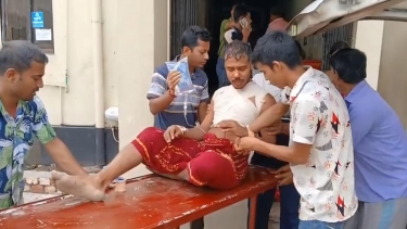 ঝালকাঠিতে জমি বিরোধে নারীসহ একই পরিবারের ৪ জনকে কুপিয়ে জখম