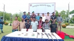সুন্দরবনে ছোট সুমন বাহিনীর প্রধানসহ ৭ দস্যুর আত্মসমর্পণ