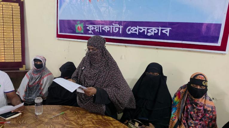 দখল-হামলা ও চাঁদাবাজির অভিযোগে মহিপুরে সংবাদ সম্মেলন