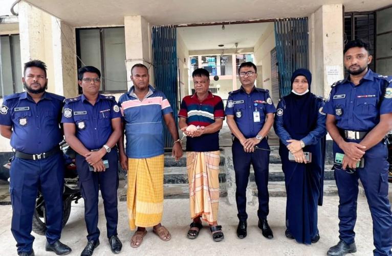 মঠবাড়িয়ায় ২০০৫ পিস ইয়াবাসহ দুইজন গ্রেপ্তার