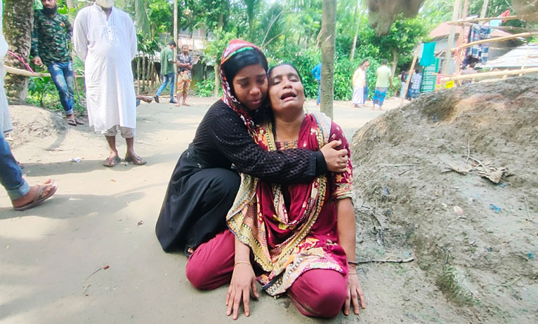 ভাণ্ডারিয়ায় শ্বশুরবাড়ি থেকে যুবকের ঝুলন্ত মরদেহ উদ্ধার, হত্যা নাকি আত্মহত্যা-তদন্তে পুলিশ