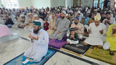 জেলা প্রশাসকের পিতার মৃত্যুতে ভাণ্ডারিয়ায় বিভিন্ন মসজিদে বিশেষ দোয়া