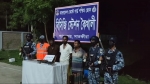 সুন্দরবনে অস্ত্র-গুলিসহ জোনাব বাহিনীর তিন সদস্য আটক