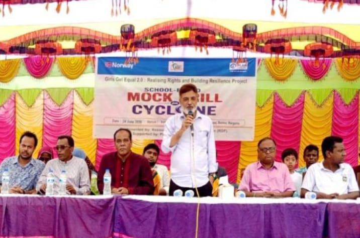 বরগুনায় দুর্যোগ মোকাবিলায় সচেতনতামূলক মহড়া অনুষ্ঠিত