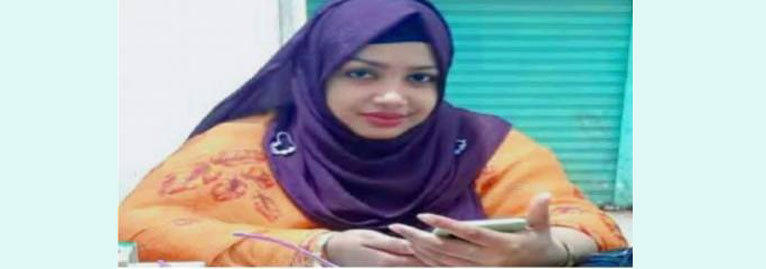 সমাজসেবা কর্মকর্তা পরিচয়ে ১০ লাখ টাকা হাতিয়ে নেওয়ার অভিযোগে নারী আটক