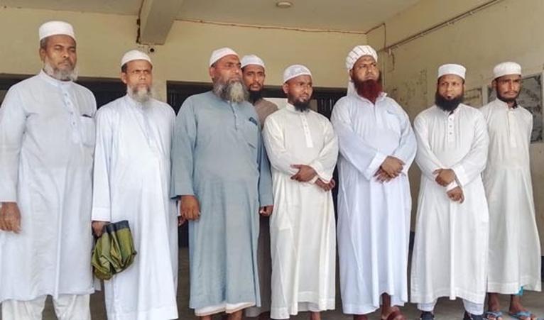 মসজিদের মাইকের সংযোগ বিচ্ছিন্নের ঘটনায় দুই কর্মচারীকে শোকজ