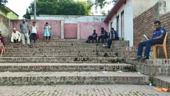 মাজারের দিঘিতে কুমিরের টানে নিখোঁজ শিশু ফাতেমার মরদেহ উদ্ধার