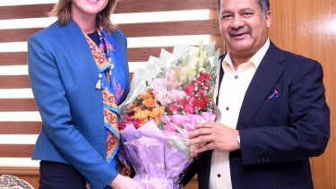 তথ্যমন্ত্রীর সঙ্গে অস্ট্রেলিয়ার হাইকমিশনারের সৌজন্য সাক্ষাৎ