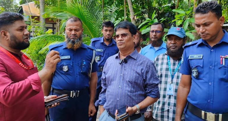 গৌরনদীতে বকেয়া বিদ্যুৎ বিল আদায়ে অভিযান, একাধিক গ্রাহকের সংযোগ বিচ্ছিন্ন