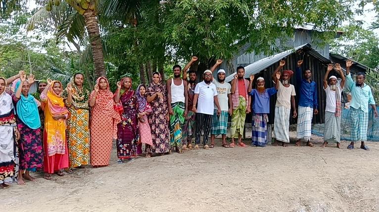 কলাপাড়ায় মেলাপাড়া আবাসনে মাদকমুক্তির দাবিতে মানববন্ধন ও বিক্ষোভ