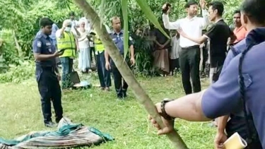খাল থেকে ব্যবসায়ীর মাথাবিহীন মরদেহ উদ্ধার, বরগুনায় চাঞ্চল্য