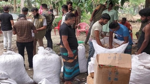 মোরেলগঞ্জে ১০ লাখ শলাকা নকল সিগারেট জব্দ