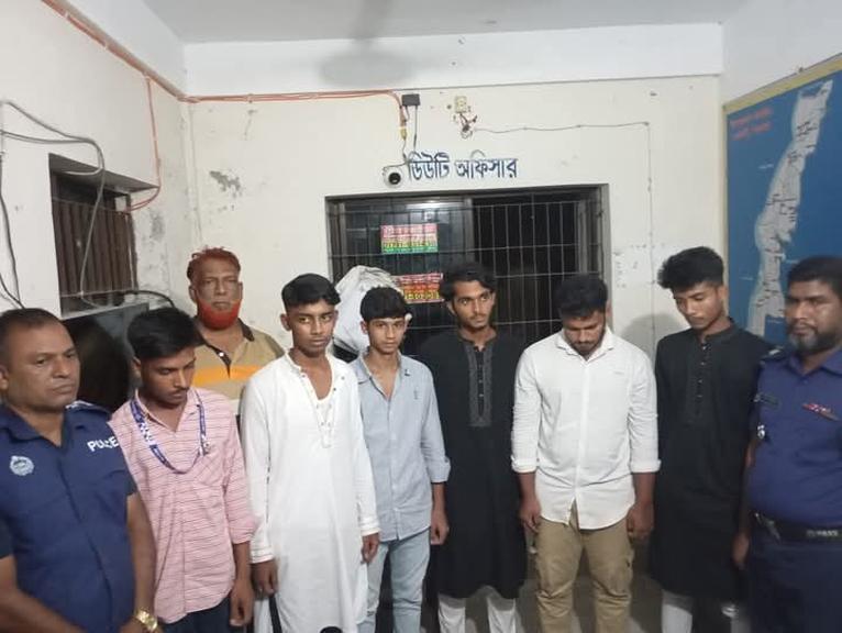 নিষিদ্ধ সংগঠন ছাত্রলীগের কার্যক্রমে প্রস্তুতিকালে বেতাগীতে আটক ৬