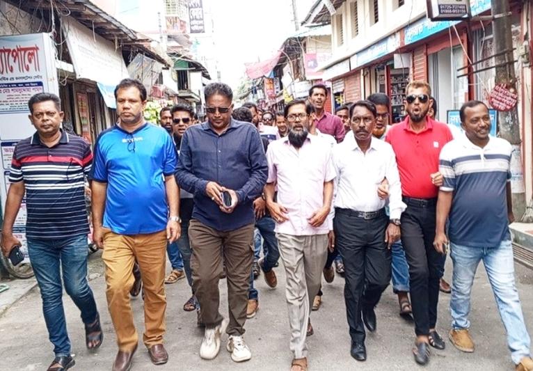 বরগুনায় আ.লীগের নৈরাজ্যের আশঙ্কায় বিএনপির শান্তি মিছিল
