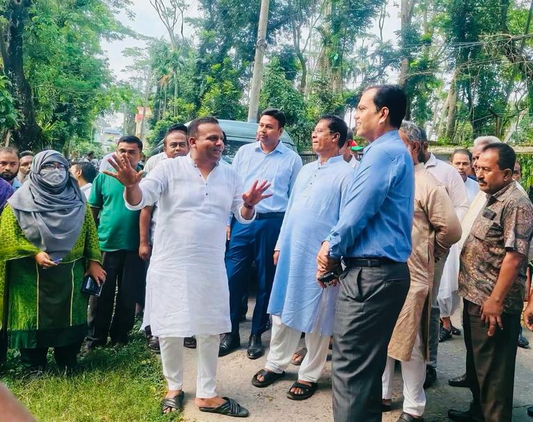 মেহেন্দিগঞ্জে উন্নয়ন কাজ পরিদর্শনে নৌপরিবহন প্রতিমন্ত্রী রাজিব আহসান