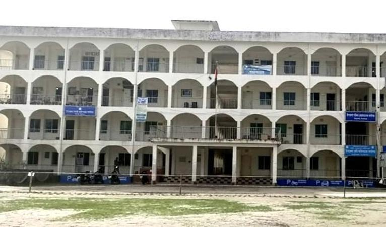 জিয়ানগরে ইঞ্জিনিয়ারের কাজ করায় চেয়ারম্যানের সিএকে কারণ দর্শানোর নোটিশ