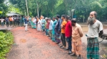 নলছিটিতে ঠিকাদারের মৃত্যুতে বন্ধ সড়ক সংস্কার কাজ দ্রুত সম্পন্নের দাবিতে মানববন্ধন