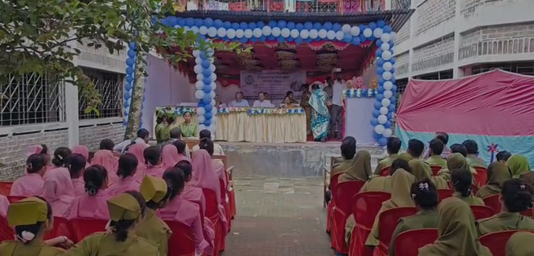 পিরোজপুরে নার্সিং শিক্ষার্থীদের শিরাবরণ ও শপথ গ্রহণ