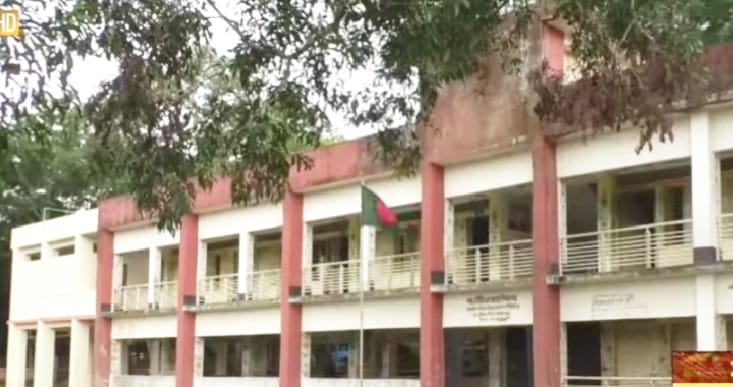 বরগুনায় প্রাথমিক বিদ্যালয়ের ওয়াশ ব্লক নির্মাণে অনিয়মের অভিযোগ