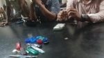 বাসে ইয়াবা সেবনের অভিযোগ, আটক দুই শ্রমিককে ছাড়ার অভিযোগ