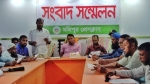 <small>জেলেদের বুকফাটা আর্তনাদ </small> ‘অবৈধ ট্রলিং বন্ধ করুন, নয়তো বিষ খাইয়ে মেরে ফেলুন’