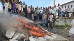 কলাপাড়ায় ১ হাজার নিষিদ্ধ চায়না দুয়ারী জাল জব্দ, পুড়িয়ে ধ্বংস