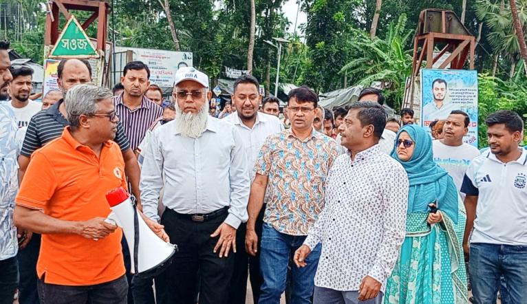 পিরোজপুরে তিন প্রস্তাবিত সেতুর স্থান পরিদর্শনে সেতু বিভাগের সচিব