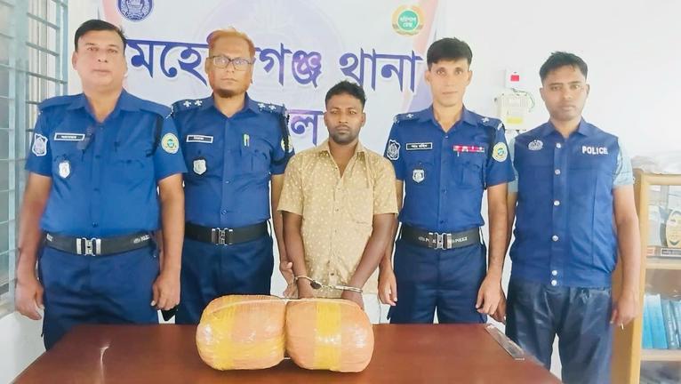 মেহেন্দিগঞ্জে ৫ কেজি গাঁজাসহ যুবক আটক