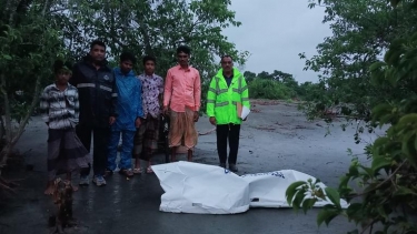 কুয়াকাটার গঙ্গামতি সৈকত থেকে অর্ধগলিত মরদেহ উদ্ধার, পরিচয় শনাক্তের চেষ্টা