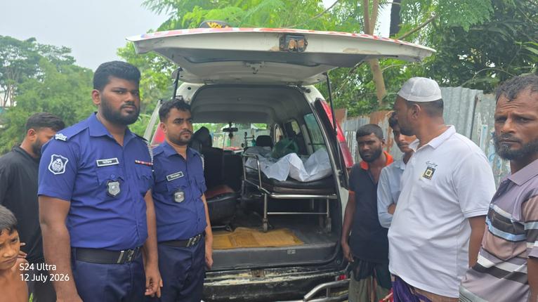 ফেসবুকে পরিচয়, বিয়ের দুই বছর পর গৃহবধূর ঝুলন্ত মরদেহ উদ্ধার