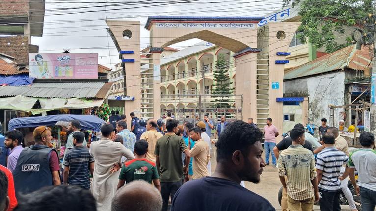 চরফ্যাশনে এইচএসসি পরীক্ষা কেন্দ্র ভাঙচুর: শতাধিক অজ্ঞাতনামার বিরুদ্ধে মামলা