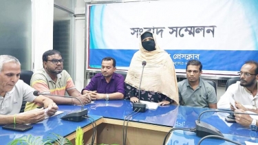 বরগুনায় বিধবার বসতভিটা দখলচেষ্টার অভিযোগ, হত্যার হুমকির দাবি