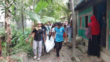 শরণখোলায় ঘর থেকে দম্পতির মরদেহ উদ্ধার, পাশে কাঁদছিল দুই মাসের শিশু