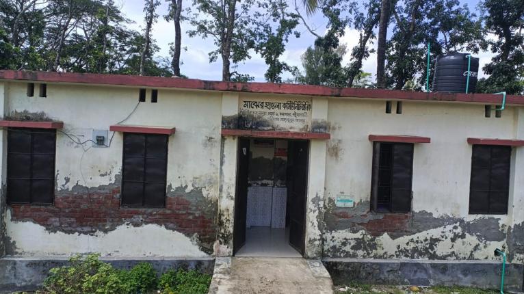 কলাপাড়ায় ১৭ কমিউনিটি ক্লিনিক ঝুঁকিপূর্ণ, গ্রামীণ স্বাস্থ্যসেবা এখন ‘লাইফ সাপোর্টে’