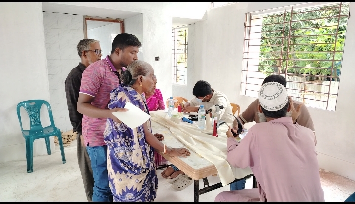 ফ্রি চিকিৎসা ও ওষুধ পেল উপকূলের হাজারো মানুষ