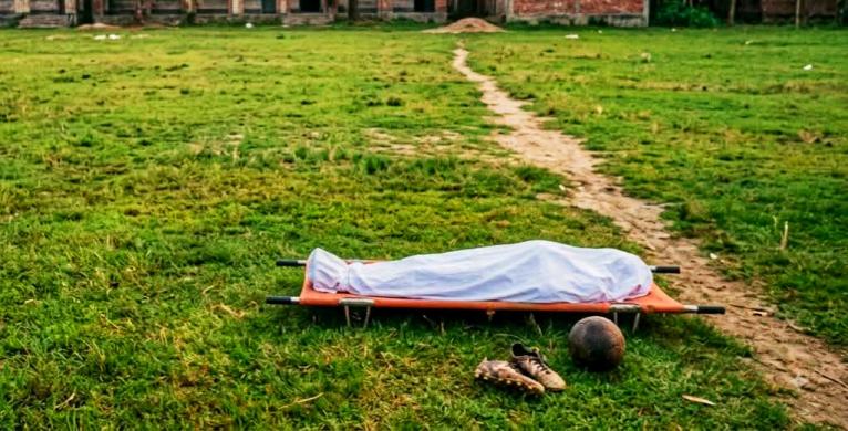 আগৈলঝাড়ায় ফুটবলের আঘাতে মাদ্রাসা ছাত্রের মৃত্যু