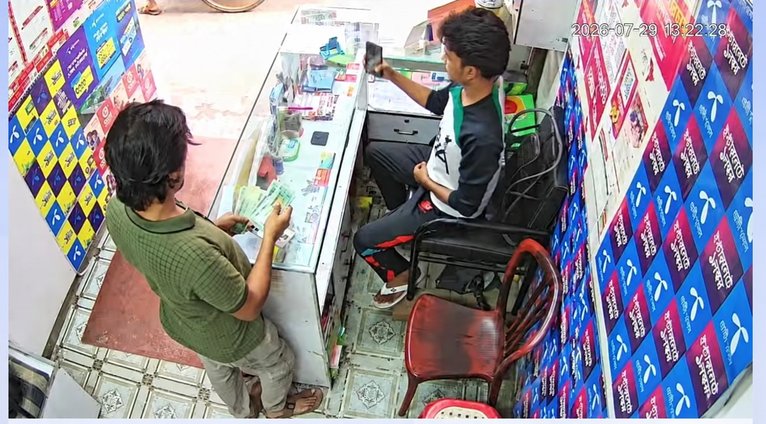 নেছারাবাদে আসামি গ্রেফতারের কথা বলে সাংবাদিক পরিচয়ে টাকা নেওয়ার অভিযোগ