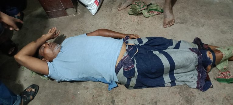 পূর্ব শত্রুতার জেরে বানারীপাড়ায় পবিত্র বেপারীকে কুপিয়ে জখম, ঢাকায় প্রেরণ