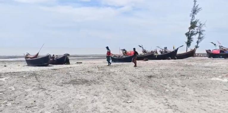 ঘূর্ণিঝড় অর্নবের প্রভাবে বৃষ্টি, উত্তাল সাগর, পায়রা বন্দরে ৩ নম্বর সংকেত