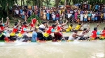 চিতলমারীতে ঐতিহ্যবাহী নৌকাবাইচ, নদীর দুই পাড়ে হাজারো দর্শনার্থী